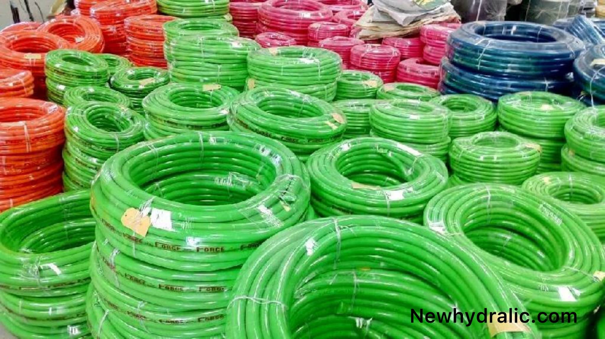 معرفی انواع جنس و مواد اولیه شیلنگ آب